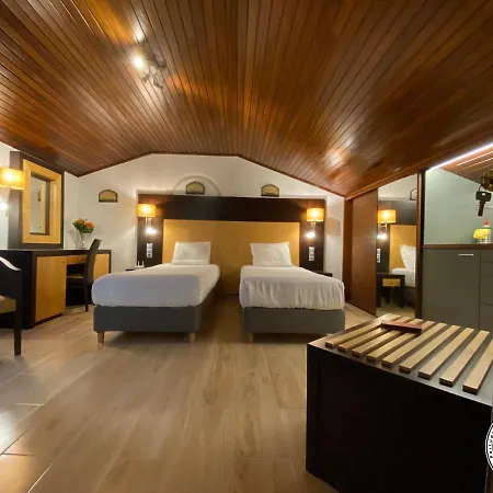 Guest house Discovery Carnaxide