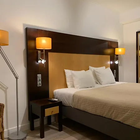 Discovery 3* Carnaxide