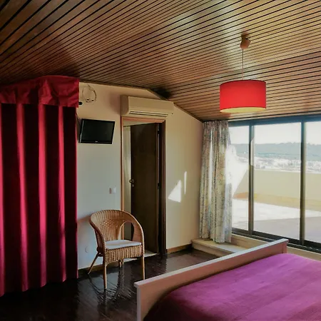 Discovery 3* Carnaxide