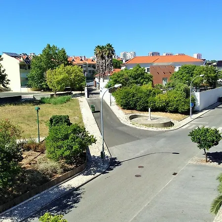 Konukevi Discovery 3*