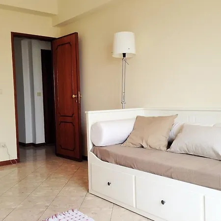Discovery Guest house Carnaxide