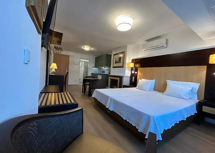 Πανσιόν Discovery Carnaxide