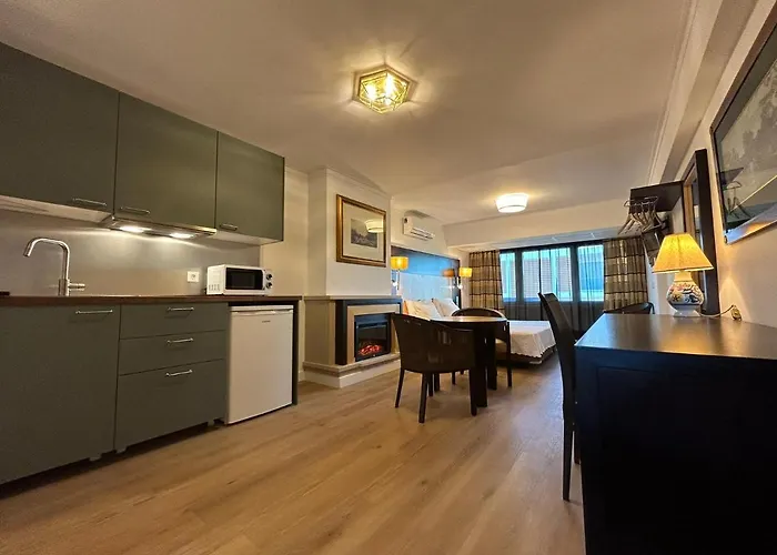 Discovery Πανσιόν