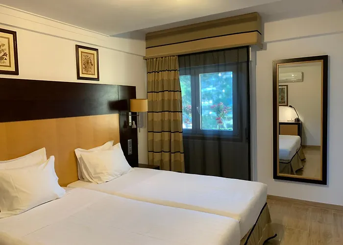 Discovery 3* Carnaxide